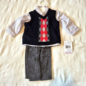Good Lad boys 6-9 months 3 piece dressy outfit, NWT has a couple marks